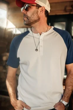 &SONS Tops></noscript>The Chariot Henley Shirt Raw/Indigo