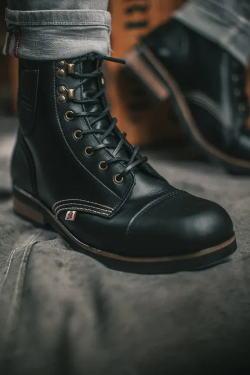 &SONS Leather Goods>The Drover Boot Black