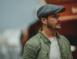&SONS Knitwear></noscript>Thompson Baker Boy Hat- Grey Herringbone