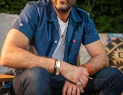 &SONS Tops-Classic White V-Neck T-Shirt