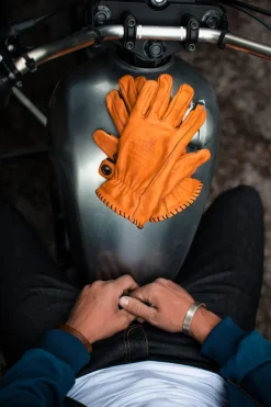 &SONS Leather Goods-Adventure Gloves Tan