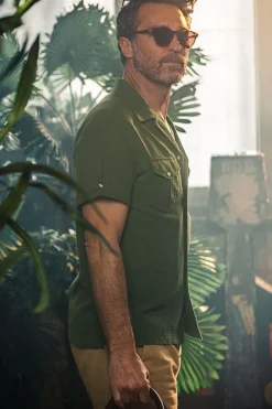 &SONS Tops-Coast Shirt Army Green