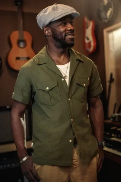 &SONS Tops-Coast Shirt Army Green