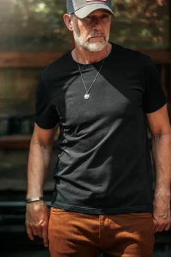 &SONS Tops-Essentials T-Shirt Black