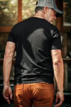 &SONS Tops-Essentials T-Shirt Black