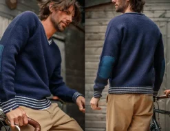 &SONS Jackets & Coats-Old School V-Neck Jumper Navy