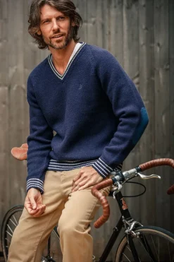 &SONS Jackets & Coats-Old School V-Neck Jumper Navy