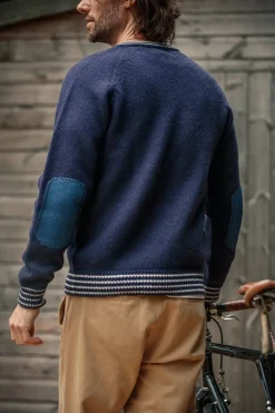 &SONS Jackets & Coats-Old School V-Neck Jumper Navy