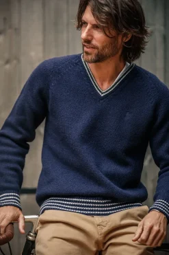 &SONS Jackets & Coats-Old School V-Neck Jumper Navy