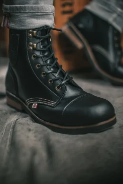 &SONS Leather Goods-The Drover Boot Black