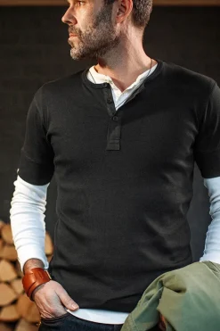 &SONS Tops-The New Elder Henley Short Sleeve Shirt Black